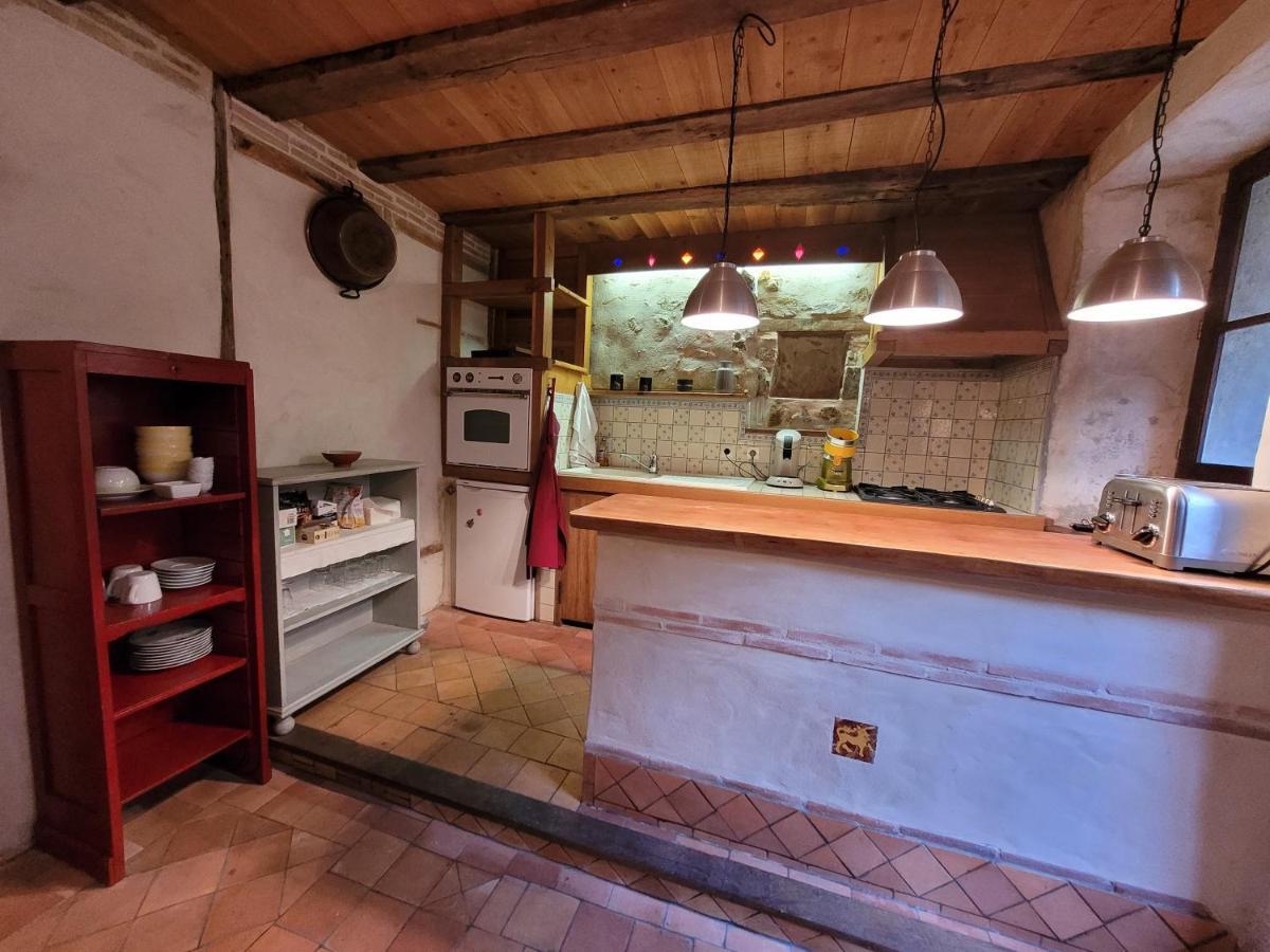 La Cressonniere Acomodação com café da manhã Parthenay Exterior foto