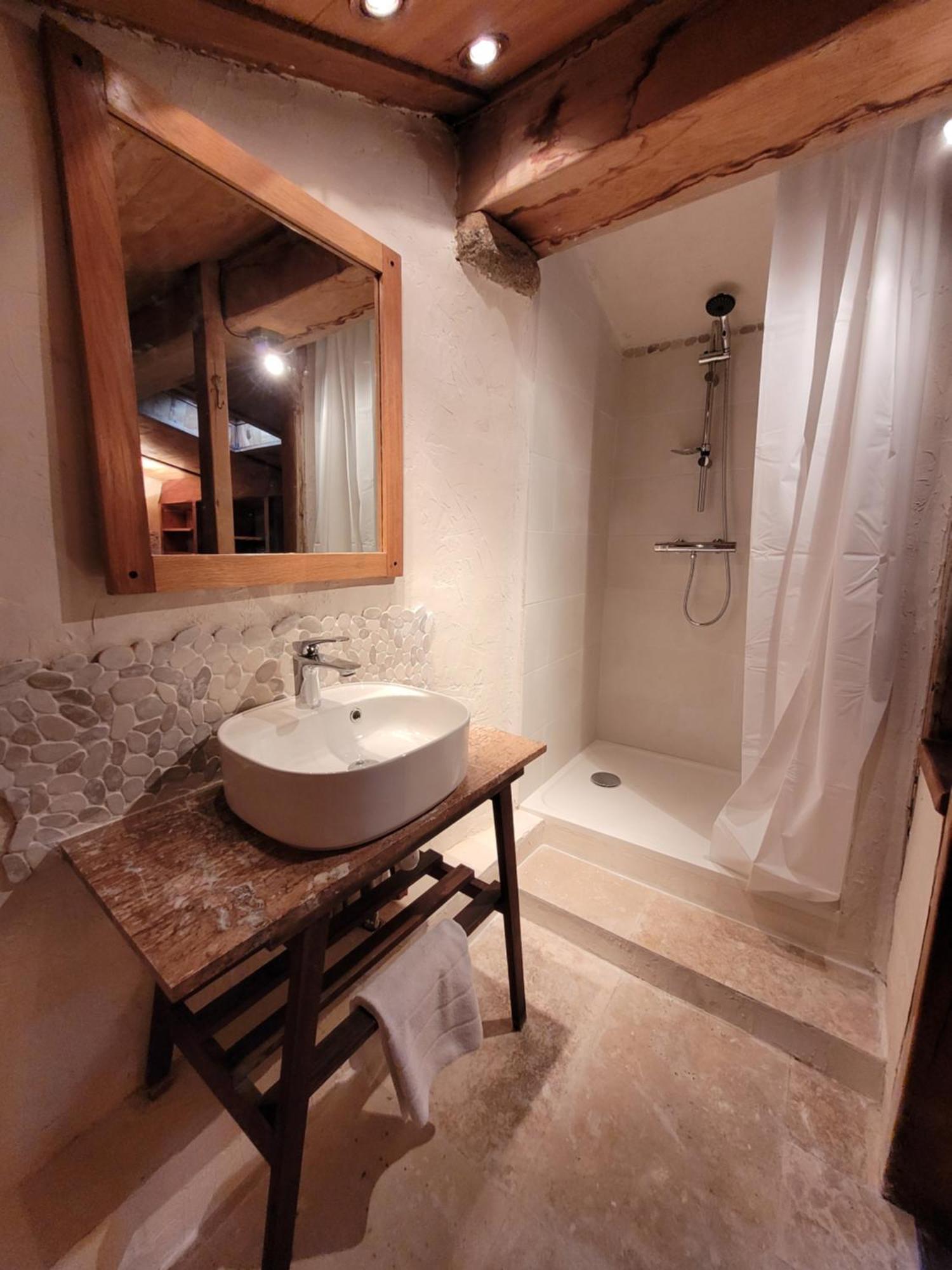 La Cressonniere Acomodação com café da manhã Parthenay Quarto foto
